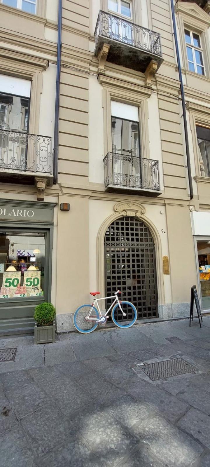 Acadamis - Garibaldi 9 Bis Apartment Turin Bagian luar foto